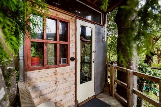فندق The Treehut At The Rabbithole, Upper Hutt Akatarawa المظهر الخارجي الصورة
